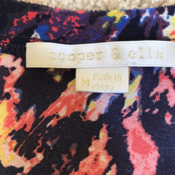 Cooper and Ella medium navy multi faux wrap blouse - Picture 4 of 9